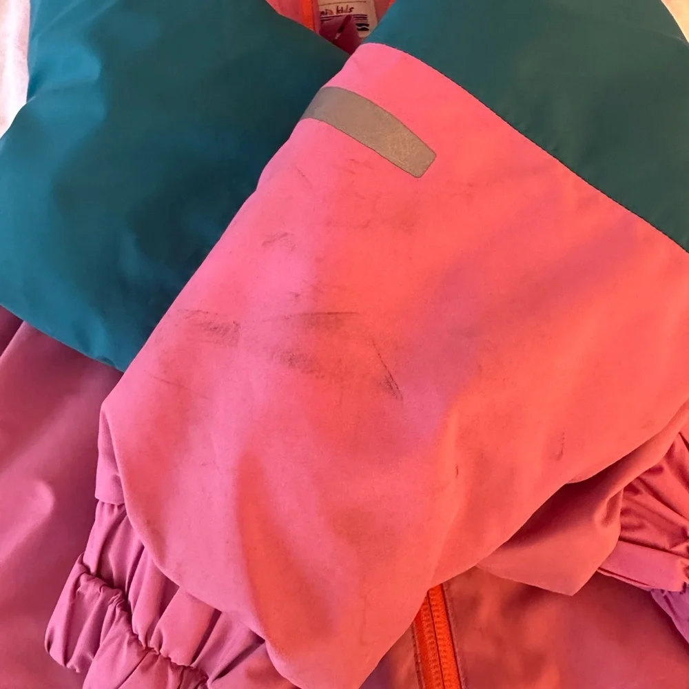 Patagonia Snow-pile snow suit 5T. Used/play condition. - Picture 10 of 11